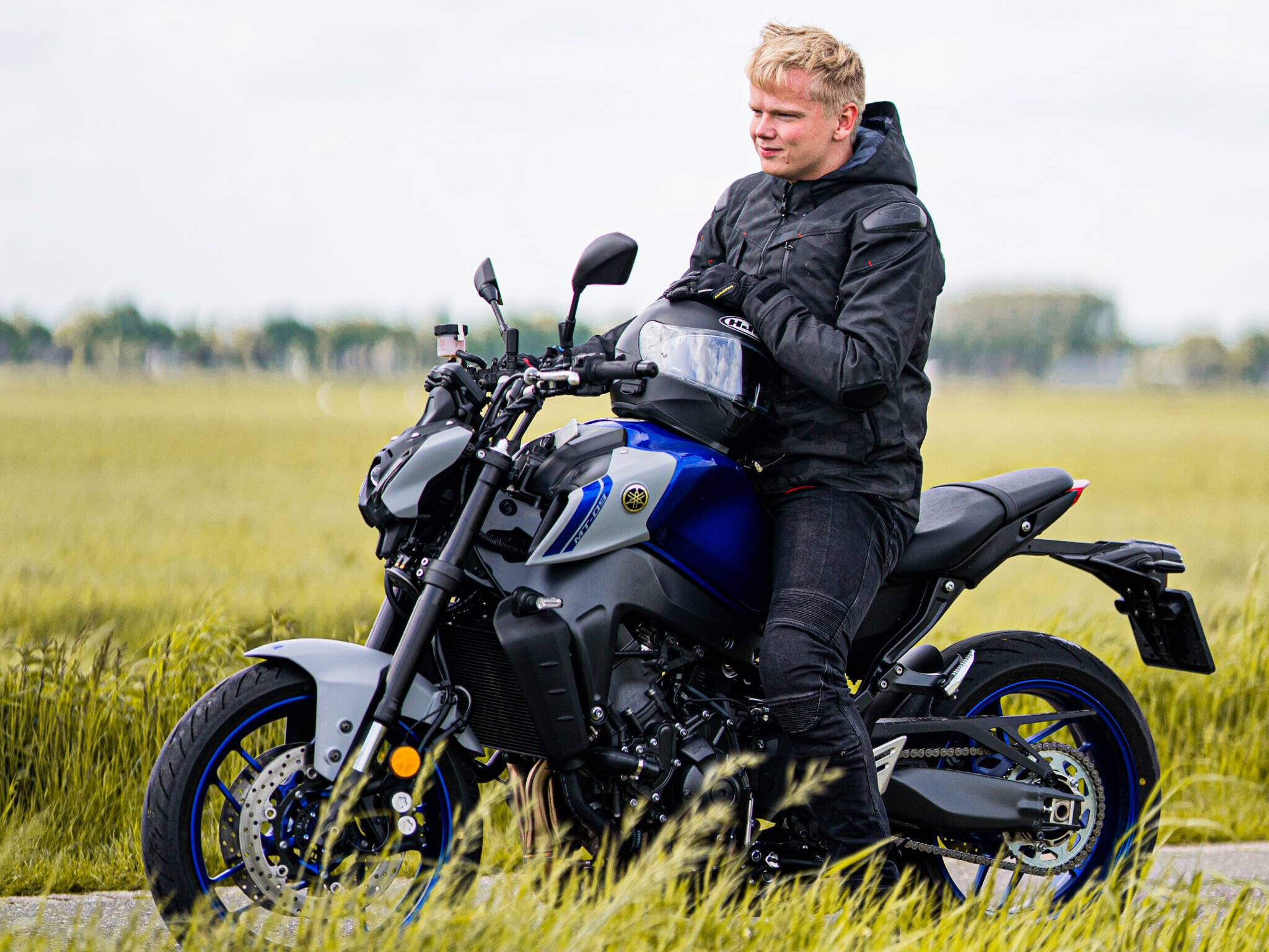 Afl. 026: Qmusic dj Jordi Warners streamt live vanaf de motor
