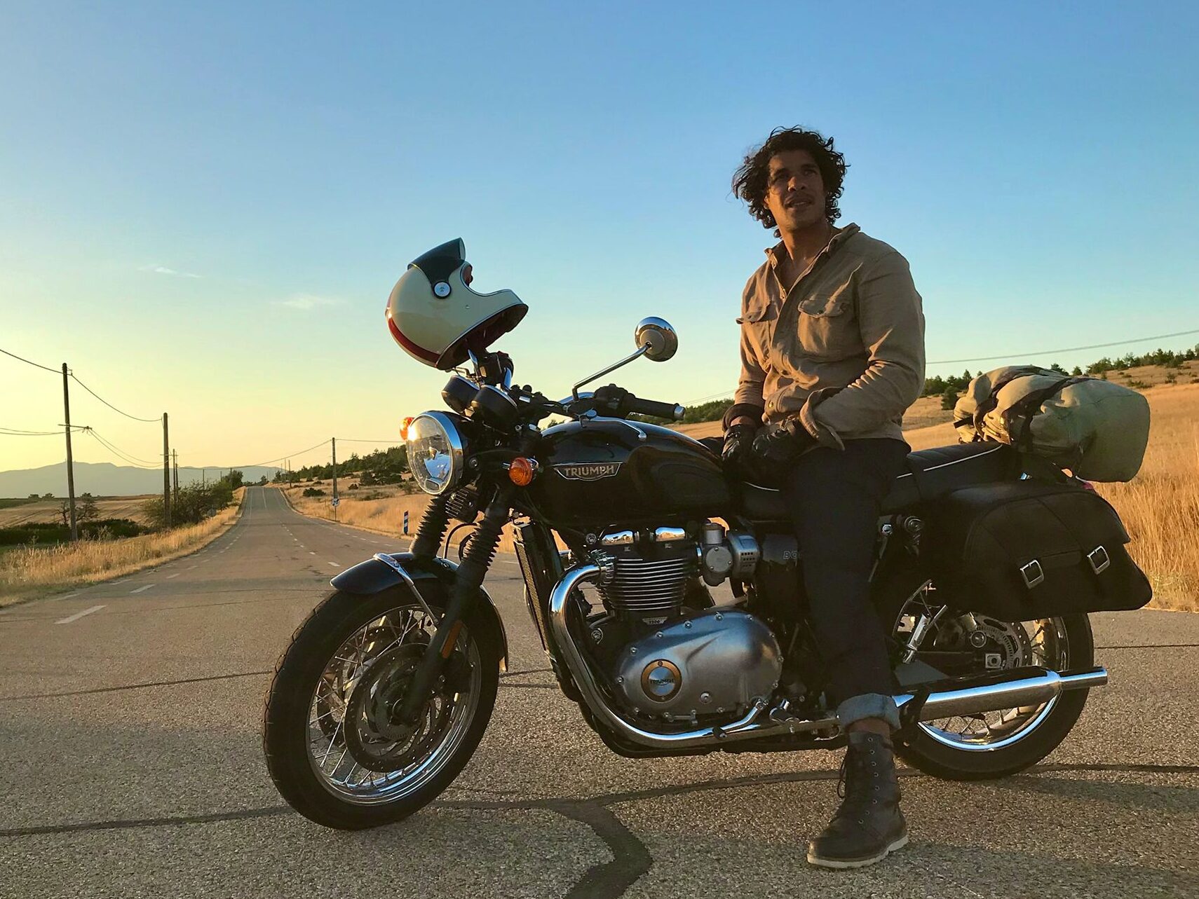 Afl. 034: TV presentator Maurice Lede (3 Op Reis) net terug van motorreis door IJsland